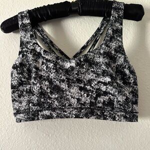 LULULEMON Free To Be Serene Bra